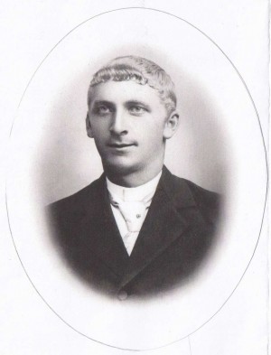 Gustaf Persson. Foto från omkring 1900.